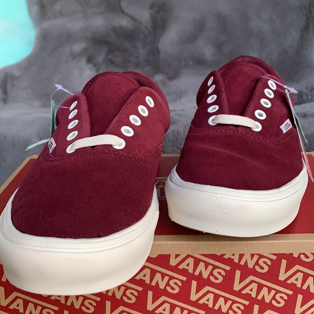 VANS COMFYCUSH ERA FRESHMAN PORT ROYAL/MARSHMALLOM WMNS Sneakers - Picture 10 of 15